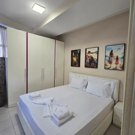 Raphael Old Bazaar Apartment Tirana