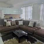 Raphael Old Bazaar Appartement Tirana