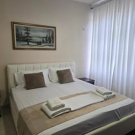 Raphael Old Bazaar Appartamento Tirana