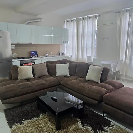 Raphael Old Bazaar Appartamento Tirana