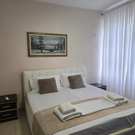 Raphael Old Bazaar * Tirana